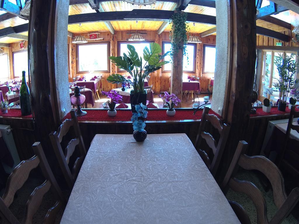Hotel Boustigue Corps